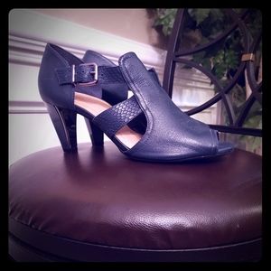 Unique,  Navy , open toe heels
